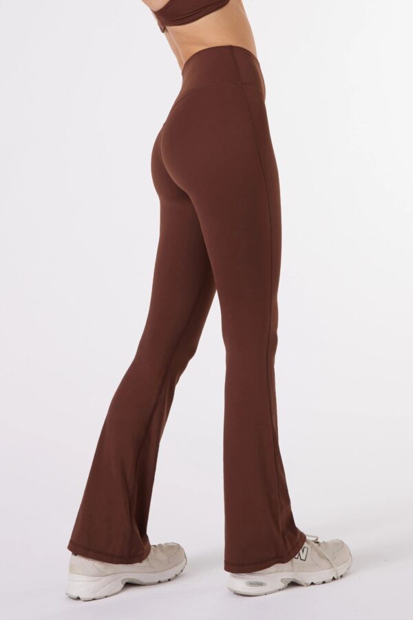 ButterSoft Flare Leggings in Chocolate - Sillvela