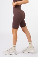 Seamless Ribbed Biker Short in Chocolate - Sillvela